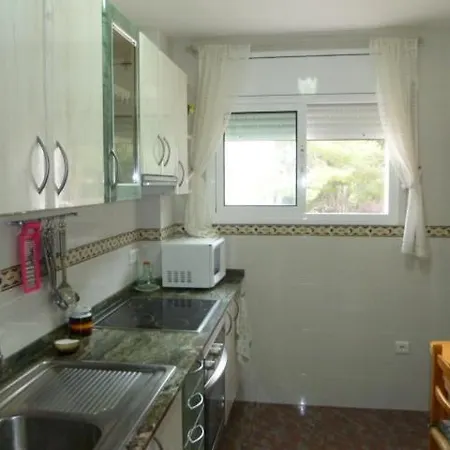 Apartmento En Primera Linea De Mar, Vistas Al Mar Y Piscina Salou